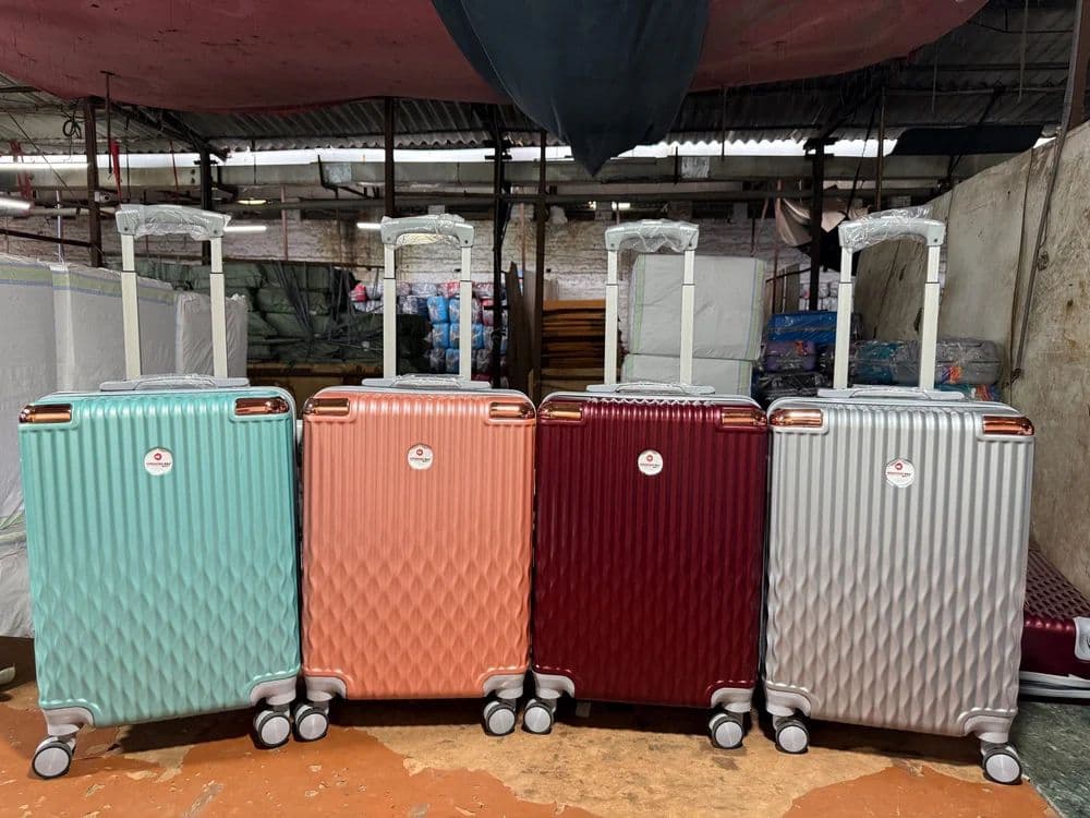 Long Life Luggage Polycarbonate Trolley Bag Set of 2