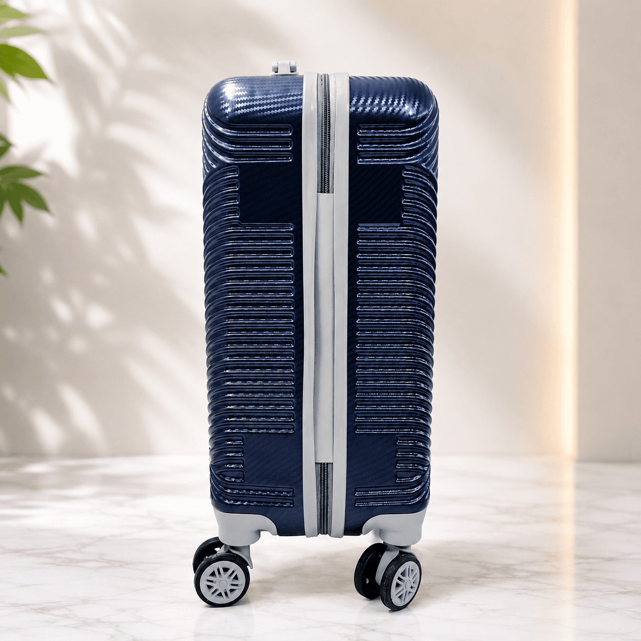 Long Life Cross-Line Premium Hard Shell Trolley detail 2