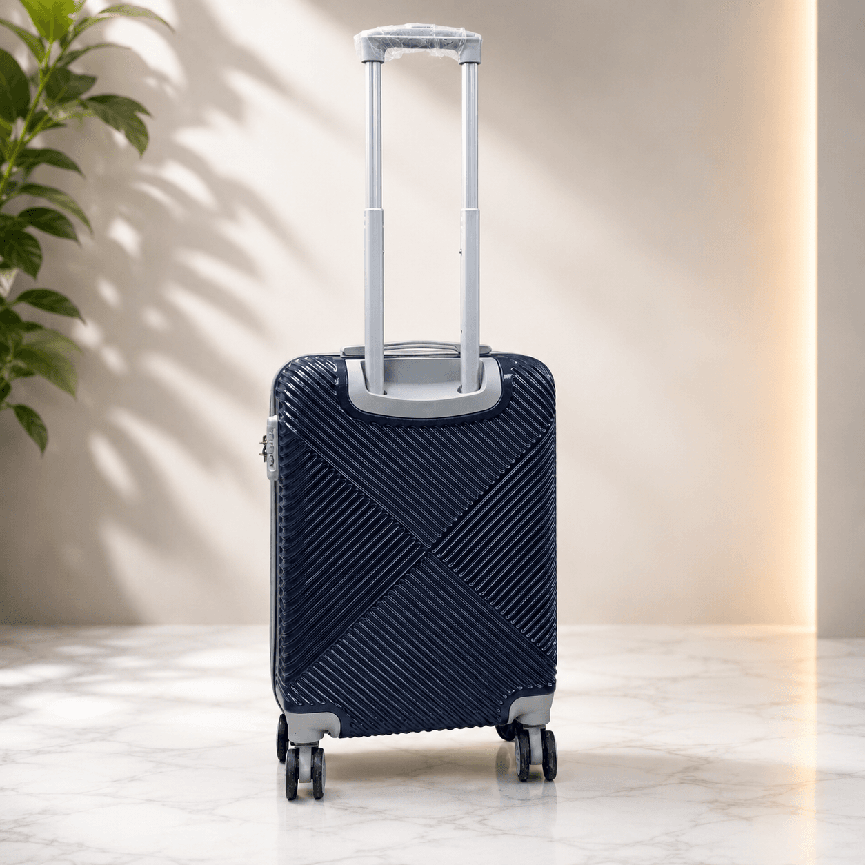 Long Life Cross-Line Premium Hard Shell Trolley detail 8